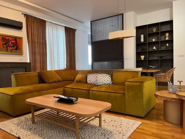 Četvorosoban stan, 193 m² — Opština Palilula