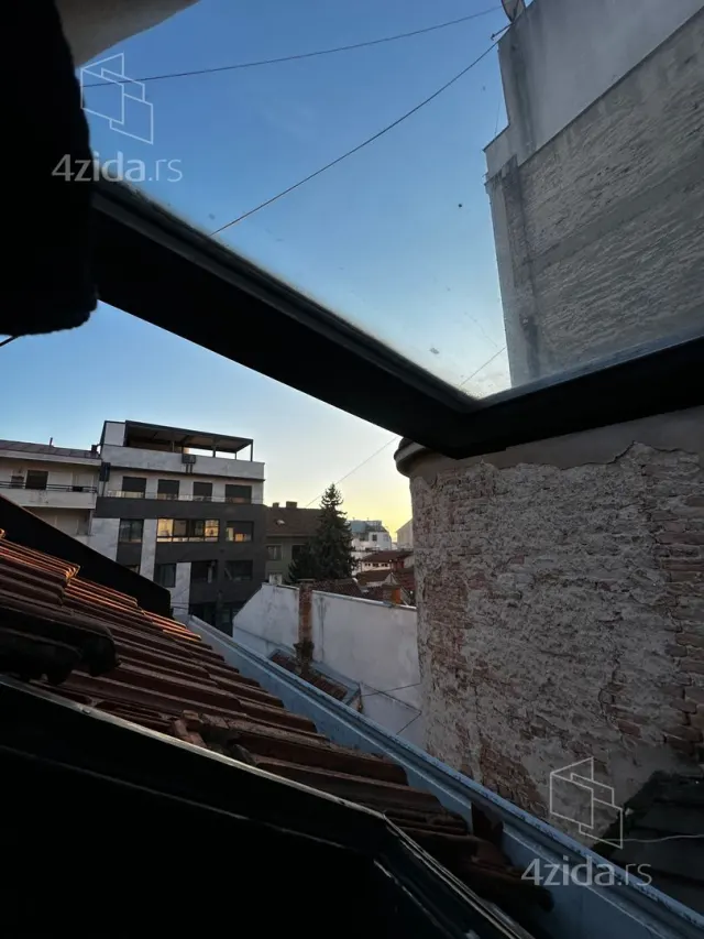 For rent: 4-bedroom apartment — Vračar — photo 13
