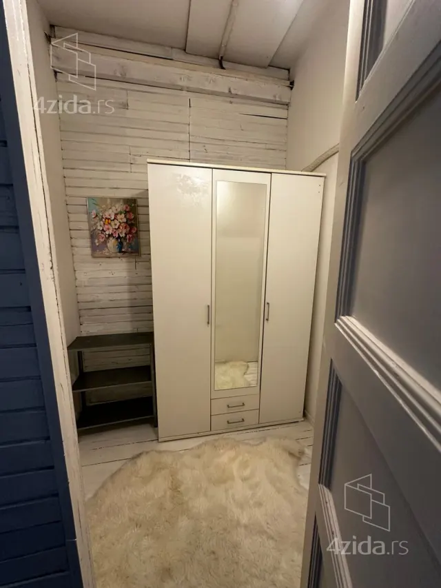 For rent: 4-bedroom apartment — Vračar — photo 14