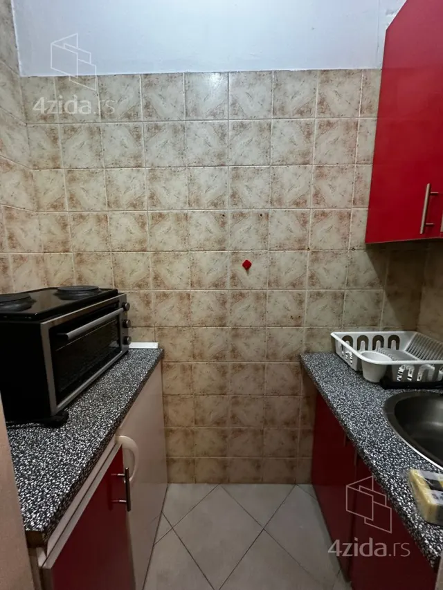 For rent: 4-bedroom apartment — Vračar — photo 18