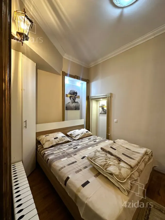 For rent: 4-bedroom apartment — Vračar — photo 5