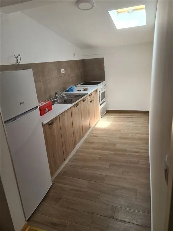 Izdavanje: Trosoban stan, 60 m² — Opština Zemun — fotografija 6