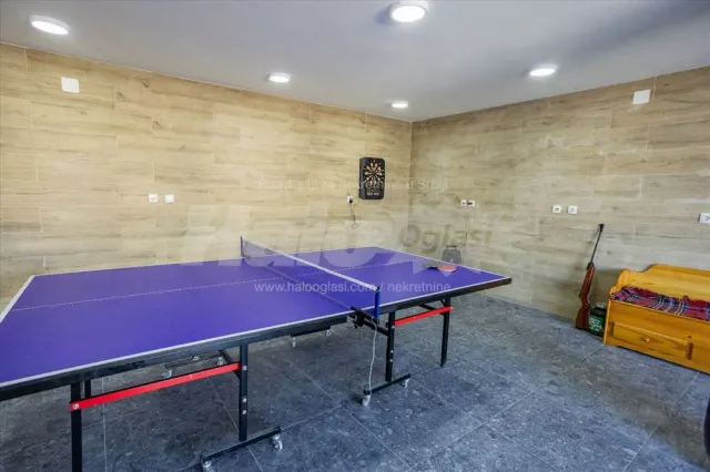 Kuća, 400 m² — Opština Mladenovac — fotografija 20