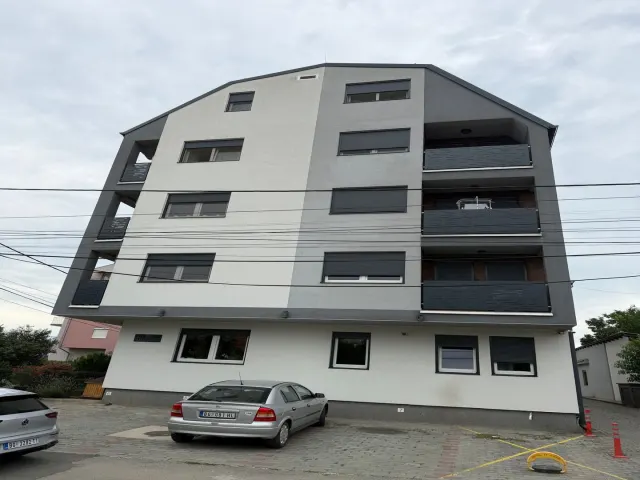 Stan, 117 m² — Mladenovac opština — fotografija 2